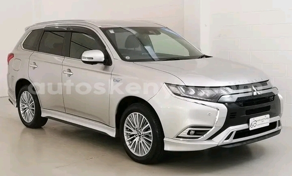 Buy Used Mitsubishi Outlander Silver Car in Nairobi in Nairobi Buy Used Mitsubishi Outlander Silver Car in Nairobi in Nairobi