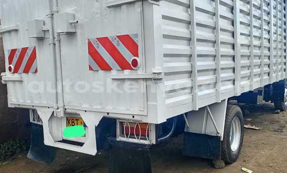 Nunua Ilio tumika Mitsubishi FH10 Nyeupe Lori ndani ya Nakuru nchini Bonde la Ufafanuzi Nunua Ilio tumika Mitsubishi FH10 Nyeupe Lori ndani ya Nakuru nchini Bonde la Ufafanuzi