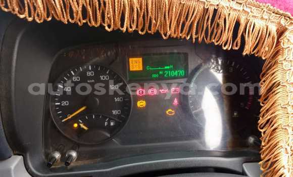 Nunua Ilio tumika Mitsubishi Fuso Nyeupe Lori ndani ya Nakuru nchini Bonde la Ufafanuzi Nunua Ilio tumika Mitsubishi Fuso Nyeupe Lori ndani ya Nakuru nchini Bonde la Ufafanuzi