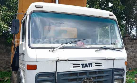 Nunua Ilio tumika Mitsubishi Van Nyeupe Lori ndani ya Nakuru nchini Bonde la Ufafanuzi Nunua Ilio tumika Mitsubishi Van Nyeupe Lori ndani ya Nakuru nchini Bonde la Ufafanuzi