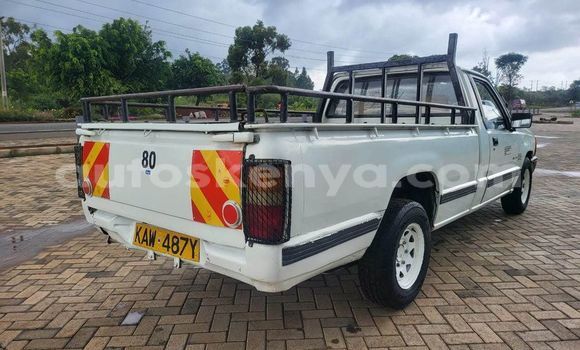 Nunua Ilio tumika Mitsubishi L200 Nyeupe Gari ndani ya Busia nchini West Kenya Nunua Ilio tumika Mitsubishi L200 Nyeupe Gari ndani ya Busia nchini West Kenya