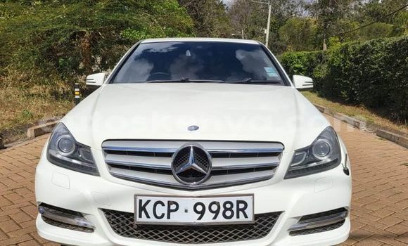 Nunua Ilio tumika Mercedes‒Benz C–Class Nyeupe Gari ndani ya Busia nchini West Kenya Nunua Ilio tumika Mercedes‒Benz C–Class Nyeupe Gari ndani ya Busia nchini West Kenya