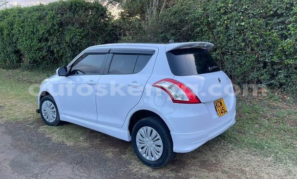 Nunua Ilio tumika Suzuki Swift Nyeupe Gari ndani ya Busia nchini West Kenya Nunua Ilio tumika Suzuki Swift Nyeupe Gari ndani ya Busia nchini West Kenya