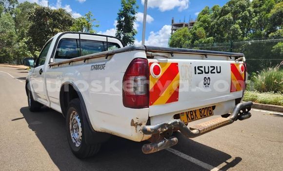 Nunua Ilio tumika Isuzu D–MAX Nyeupe Gari ndani ya Bute nchini Kaskazini Mashariki mwa Kenya Nunua Ilio tumika Isuzu D–MAX Nyeupe Gari ndani ya Bute nchini Kaskazini Mashariki mwa Kenya