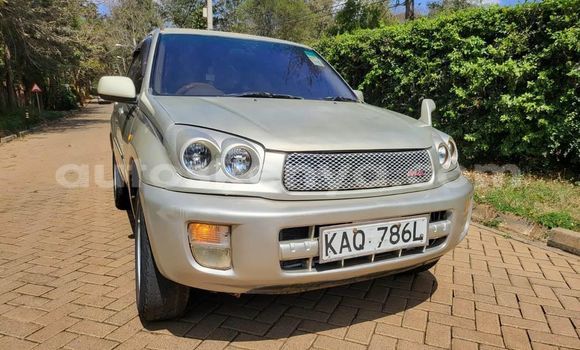 Nunua Ilio tumika Toyota RAV4 Nyingine Gari ndani ya Busia nchini West Kenya Nunua Ilio tumika Toyota RAV4 Nyingine Gari ndani ya Busia nchini West Kenya