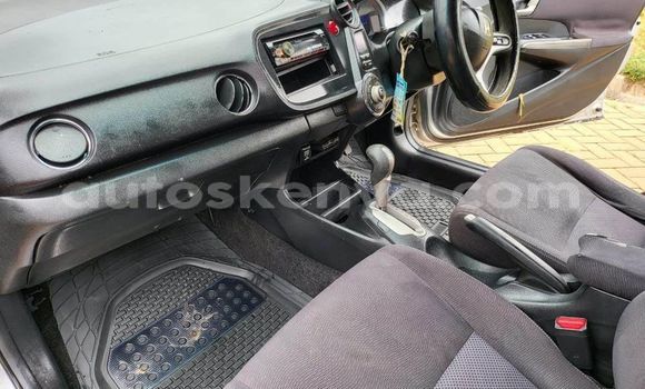 Nunua Ilio tumika Honda Insight Nyingine Gari ndani ya Bute nchini Kaskazini Mashariki mwa Kenya Nunua Ilio tumika Honda Insight Nyingine Gari ndani ya Bute nchini Kaskazini Mashariki mwa Kenya