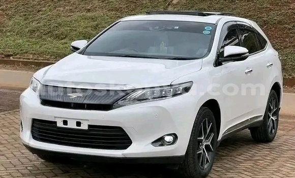 Buy Used Toyota Harrier White Car in Nairobi in Nairobi Buy Used Toyota Harrier White Car in Nairobi in Nairobi