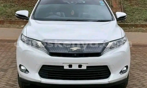 Buy Used Toyota Harrier White Car in Nairobi in Nairobi Buy Used Toyota Harrier White Car in Nairobi in Nairobi