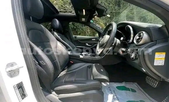 Buy Used Mercedes‒Benz C-klasse White Car in Nairobi in Nairobi Buy Used Mercedes‒Benz C-klasse White Car in Nairobi in Nairobi