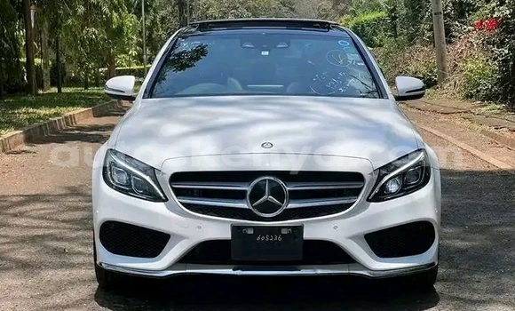 Buy Used Mercedes‒Benz C-klasse White Car in Nairobi in Nairobi Buy Used Mercedes‒Benz C-klasse White Car in Nairobi in Nairobi