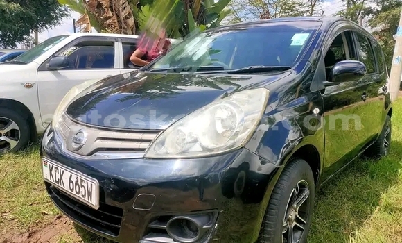 Nunua Ilio tumika Nissan Note Nyeusi Gari ndani ya Nairobi nchini Nairobi