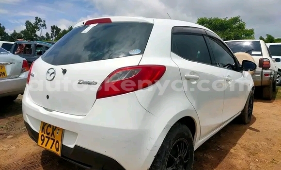 Nunua Ilio tumika Mazda Demio Nyeupe Gari ndani ya Nairobi nchini Nairobi Nunua Ilio tumika Mazda Demio Nyeupe Gari ndani ya Nairobi nchini Nairobi