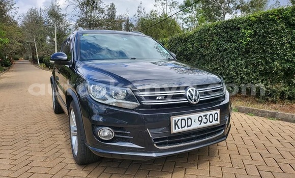 Oofamaa Volkswagen Tiguan Black Makiinaa iti Nairobi keessatti Nairobi keessatti