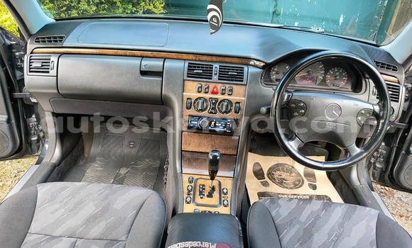 Buy Used Mercedes-Benz E-Classe Black Car in Changamwe in Coast Buy Used Mercedes-Benz E-Classe Black Car in Changamwe in Coast