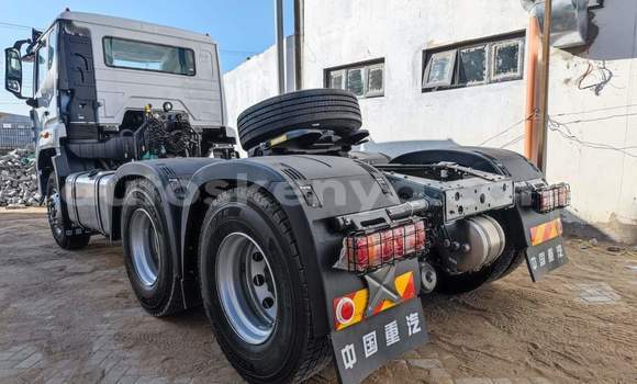 Nunua Mpya Mercedes‒Benz Truck Nyeupe Lori ndani ya Nairobi nchini Nairobi Nunua Mpya Mercedes‒Benz Truck Nyeupe Lori ndani ya Nairobi nchini Nairobi