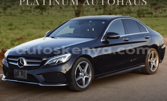 Oofamaa Mercedes‒Benz C–Class Black Makiinaa iti Nairobi keessatti Nairobi keessatti