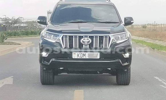 Nunua Ilio tumika Toyota Land Cruiser Nyeusi Gari ndani ya Nairobi nchini Nairobi