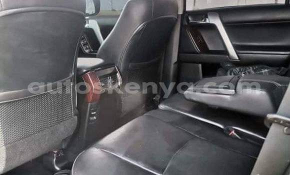 Oofamaa Toyota Land Cruiser Black Makiinaa iti Nairobi keessatti Nairobi keessatti Oofamaa Toyota Land Cruiser Black Makiinaa iti Nairobi keessatti Nairobi keessatti