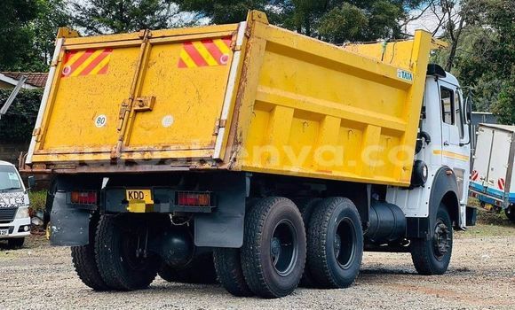 Oofamaa Toyota DA White Netiree iti Nairobi keessatti Nairobi keessatti Oofamaa Toyota DA White Netiree iti Nairobi keessatti Nairobi keessatti