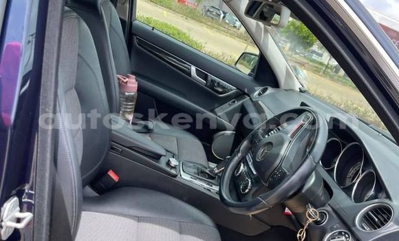 Oofamaa Mercedes-Benz C-Classe Black Makiinaa iti Nairobi keessatti Nairobi keessatti Oofamaa Mercedes-Benz C-Classe Black Makiinaa iti Nairobi keessatti Nairobi keessatti