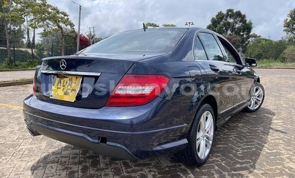 Oofamaa Mercedes-Benz C-Classe Black Makiinaa iti Nairobi keessatti Nairobi keessatti Oofamaa Mercedes-Benz C-Classe Black Makiinaa iti Nairobi keessatti Nairobi keessatti