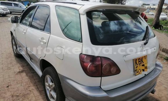 Oofamaa Toyota Harrier White Makiinaa iti Nairobi keessatti Nairobi keessatti Oofamaa Toyota Harrier White Makiinaa iti Nairobi keessatti Nairobi keessatti