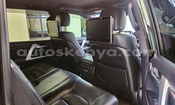 Oofamaa Toyota Land Cruiser Prado Black Makiinaa iti Nairobi keessatti Nairobi keessatti Oofamaa Toyota Land Cruiser Prado Black Makiinaa iti Nairobi keessatti Nairobi keessatti