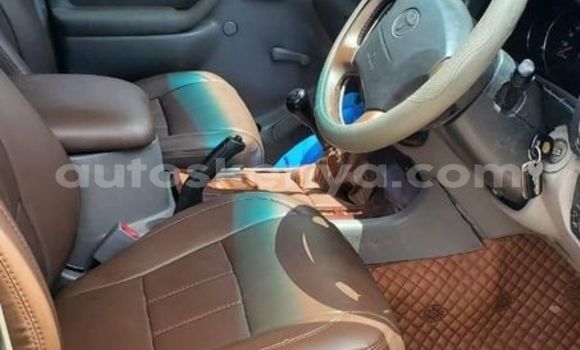 Oofamaa Toyota Land Cruiser Black Makiinaa iti Nairobi keessatti Nairobi keessatti Oofamaa Toyota Land Cruiser Black Makiinaa iti Nairobi keessatti Nairobi keessatti