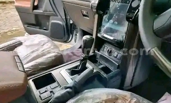 Buy Used Toyota Land Cruiser Prado Silver Car in Nairobi in Nairobi Buy Used Toyota Land Cruiser Prado Silver Car in Nairobi in Nairobi