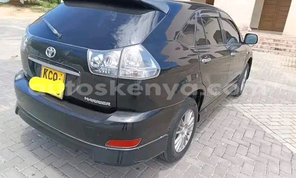 Oofamaa Toyota Harrier Black Makiinaa iti Nairobi keessatti Nairobi keessatti