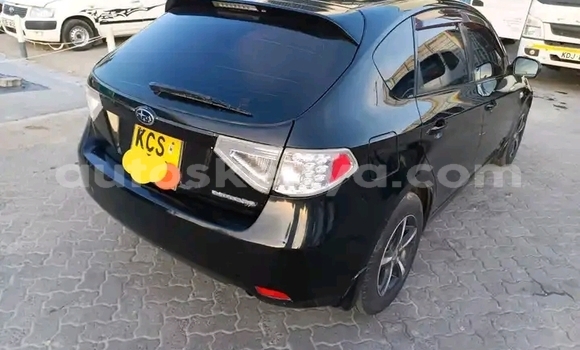 Oofamaa Subaru Impreza Black Makiinaa iti Nairobi keessatti Nairobi keessatti