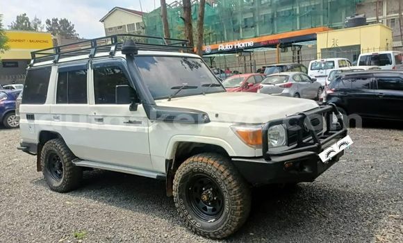 Oofamaa Land Rover Defender Other Makiinaa iti Nairobi keessatti Nairobi keessatti