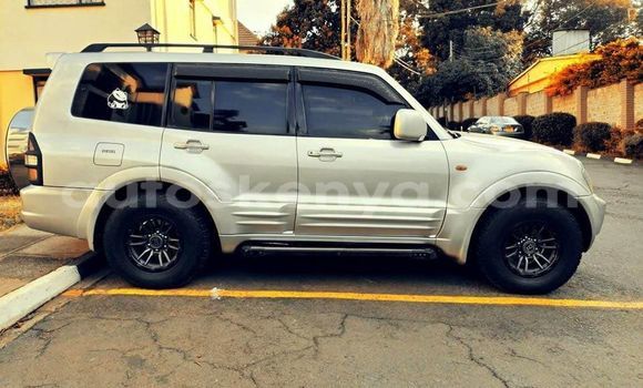 Oofamaa Mitsubishi Pajero Other Makiinaa iti Nairobi keessatti Nairobi keessatti Oofamaa Mitsubishi Pajero Other Makiinaa iti Nairobi keessatti Nairobi keessatti