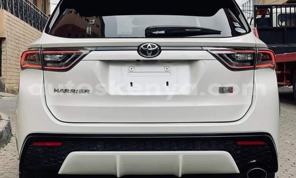 Buy Used Toyota Harrier White Car in Narok in Rift Valley Buy Used Toyota Harrier White Car in Narok in Rift Valley