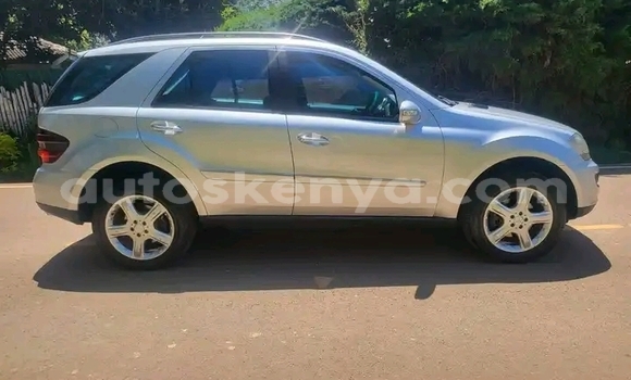 Buy Used Mercedes‒Benz ML–Class Silver Car in Kiambu in Central Kenya