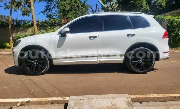 Buy Used Volkswagen Touareg White Car in Kiambu in Central Kenya Buy Used Volkswagen Touareg White Car in Kiambu in Central Kenya