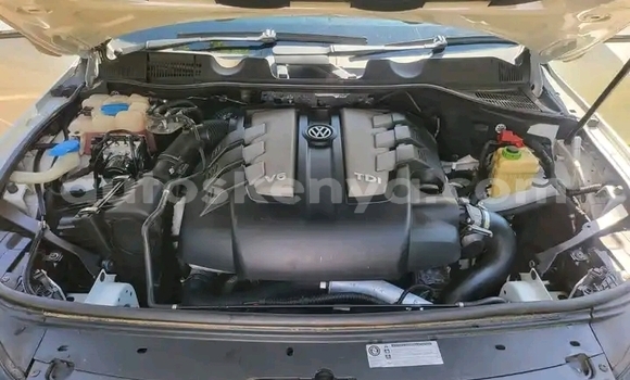 Buy Used Volkswagen Touareg White Car in Kiambu in Central Kenya Buy Used Volkswagen Touareg White Car in Kiambu in Central Kenya