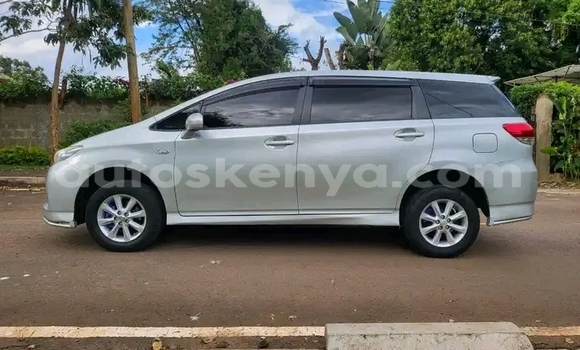 Oofamaa Toyota Wish Silver Makiinaa iti Kiambu keessatti Nairobi keessatti