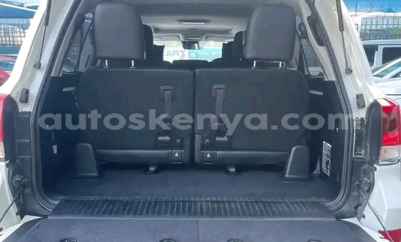 Buy Used Toyota Land Cruiser Silver Car in Nairobi in Nairobi Buy Used Toyota Land Cruiser Silver Car in Nairobi in Nairobi