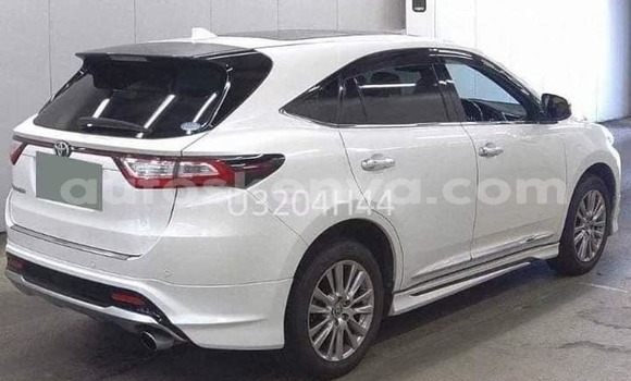 Buy Used Toyota Harrier White Car in Nairobi in Nairobi Buy Used Toyota Harrier White Car in Nairobi in Nairobi