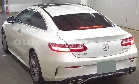 Buy Used Mercedes‒Benz E–Class White Car in Busia in West Kenya Buy Used Mercedes‒Benz E–Class White Car in Busia in West Kenya