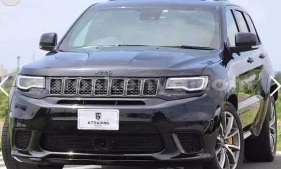 Nunua Ilio tumika Jeep Grand Cherokee Nyeusi Gari ndani ya Bura nchini Kaskazini Mashariki mwa Kenya Nunua Ilio tumika Jeep Grand Cherokee Nyeusi Gari ndani ya Bura nchini Kaskazini Mashariki mwa Kenya