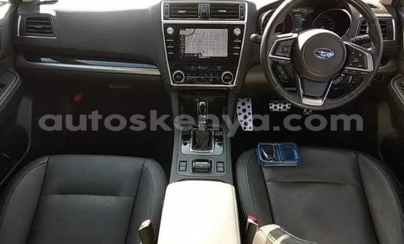Nunua Ilio tumika Subaru Outback Nyeusi Gari ndani ya Busia nchini West Kenya Nunua Ilio tumika Subaru Outback Nyeusi Gari ndani ya Busia nchini West Kenya