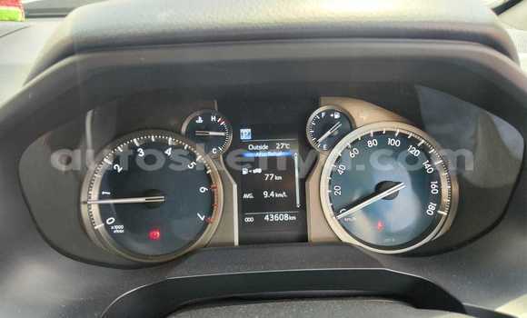 Nunua Ilio tumika Toyota Land Cruiser Prado Nyeusi Gari ndani ya Busia nchini West Kenya Nunua Ilio tumika Toyota Land Cruiser Prado Nyeusi Gari ndani ya Busia nchini West Kenya