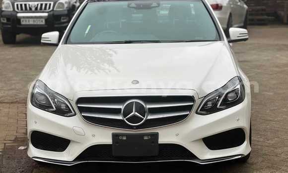 Buy Used Mercedes‒Benz E–Class White Car in Busia in West Kenya