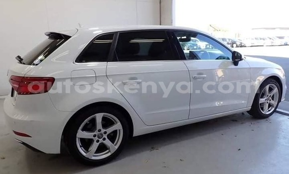 Nunua Ilio tumika Audi A3 Nyeupe Gari ndani ya Busia nchini West Kenya Nunua Ilio tumika Audi A3 Nyeupe Gari ndani ya Busia nchini West Kenya