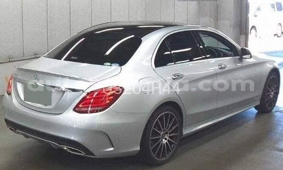 Nunua Ilio tumika Mercedes-Benz C-Classe Nyingine Gari ndani ya Changamwe nchini Pwani Nunua Ilio tumika Mercedes-Benz C-Classe Nyingine Gari ndani ya Changamwe nchini Pwani