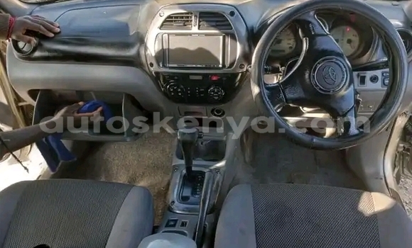 Oofamaa Toyota RAV4 Beige Makiinaa iti Nairobi keessatti Nairobi keessatti Oofamaa Toyota RAV4 Beige Makiinaa iti Nairobi keessatti Nairobi keessatti