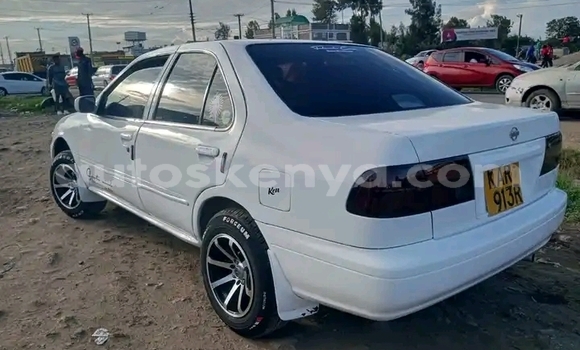 Oofamaa Nissan 720 White Makiinaa iti Nairobi keessatti Nairobi keessatti Oofamaa Nissan 720 White Makiinaa iti Nairobi keessatti Nairobi keessatti