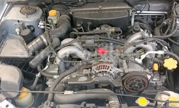 Oofamaa Subaru Impreza Silver Makiinaa iti Kiambu keessatti Central Kenya keessatti Oofamaa Subaru Impreza Silver Makiinaa iti Kiambu keessatti Central Kenya keessatti